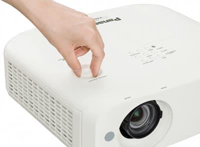 Máy chiếu Panasonic PT-VX610